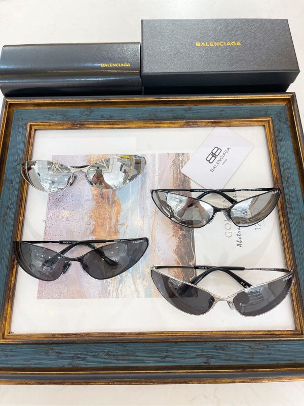 4 colors Fashion Cat Eye Sunglasses B04061000