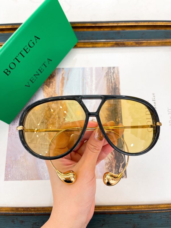 5 colors Fashion Sunglasses B04061003