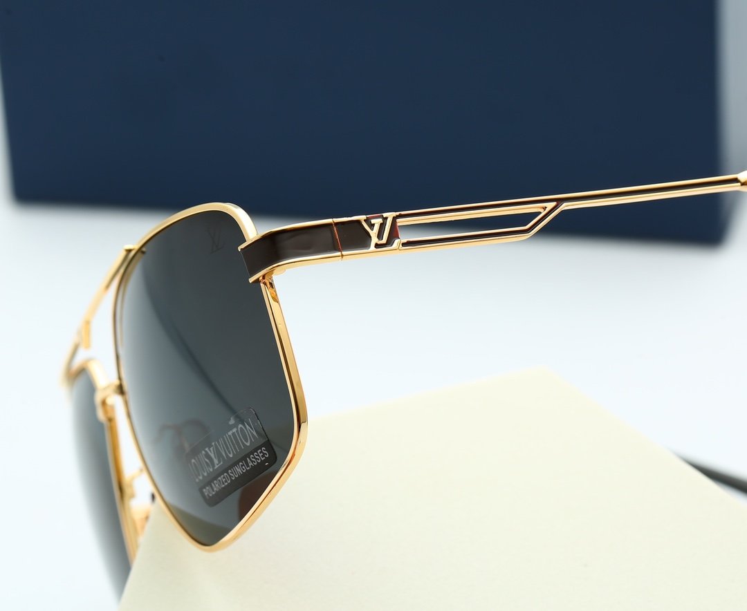 GRADIENT COLOR WOMEN DRIVING SUNGLASSES - Image 3