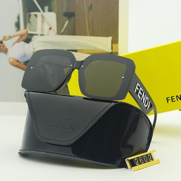 2602 Square Large Frame Polarized UV Protection