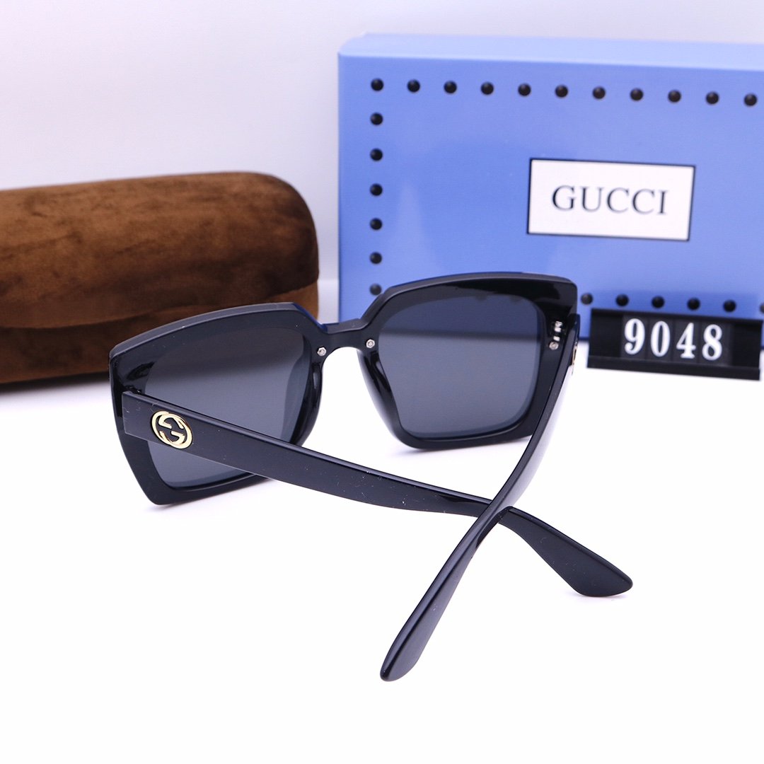 TRENDY SUNGLASSES FOR MEN AND WOMEN - Image 17