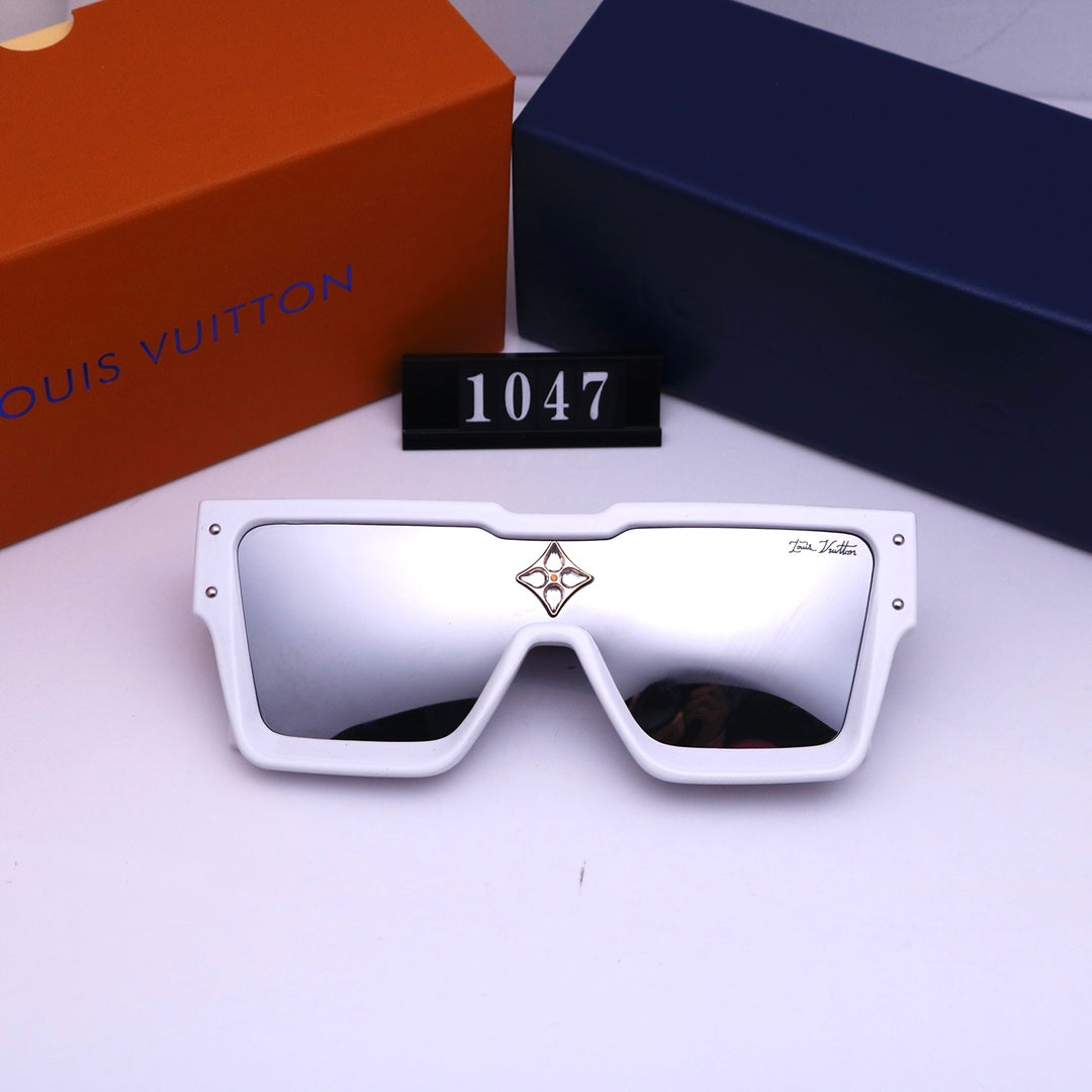 New Ladies Fashion Classic Sunglasses in 2022 - Image 13