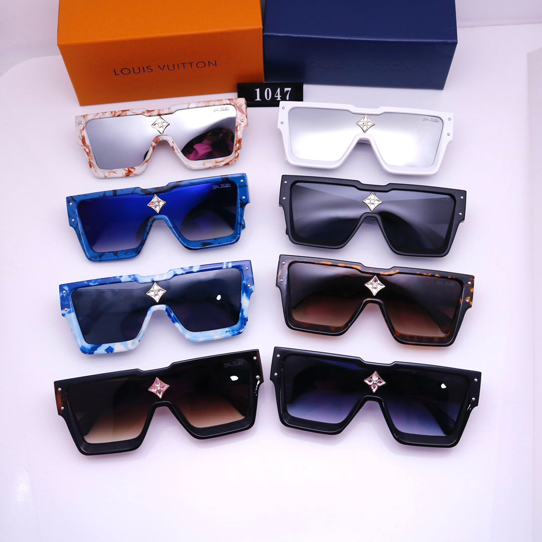 New Ladies Fashion Classic Sunglasses in 2022 - Image 10