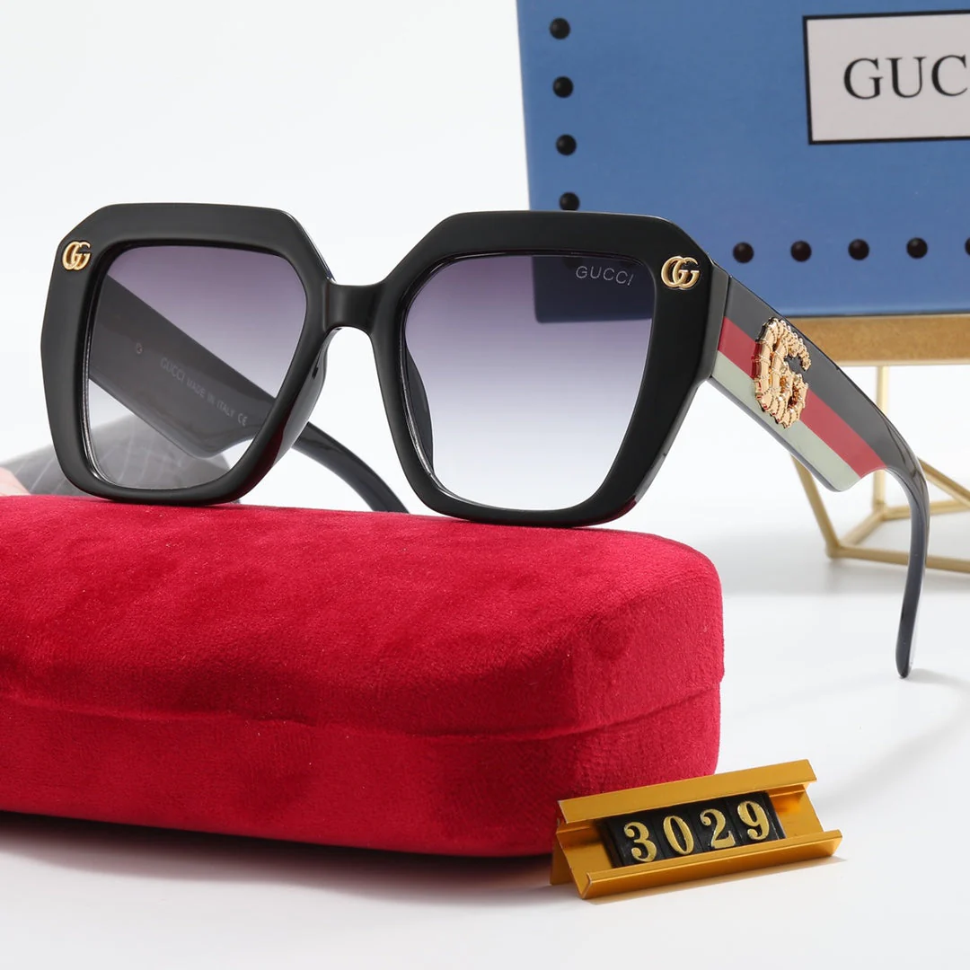 4 Colors Fashion Double G Striped Frame Sunglasses - Image 5