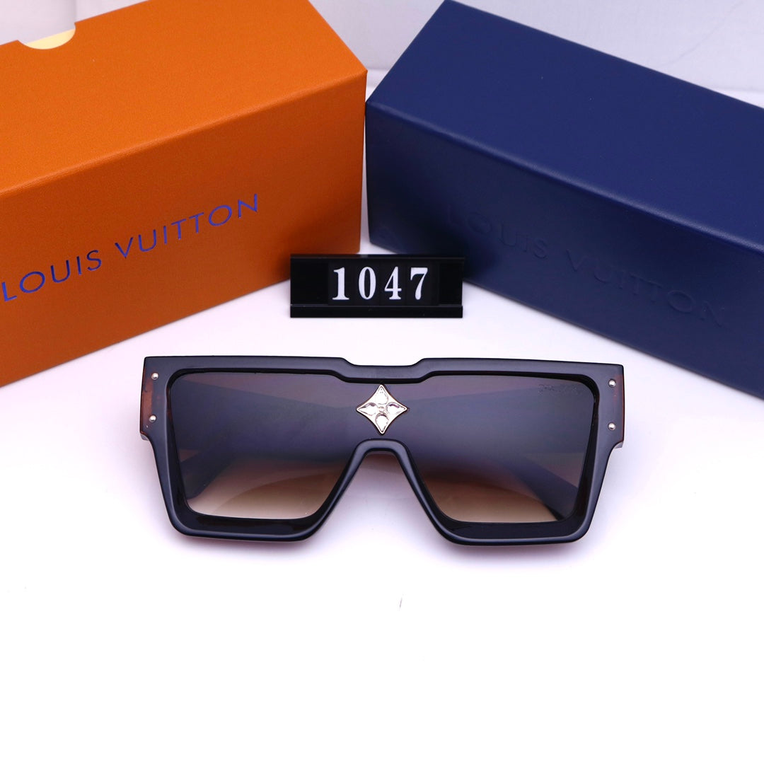 New Ladies Fashion Classic Sunglasses in 2022 - Image 11