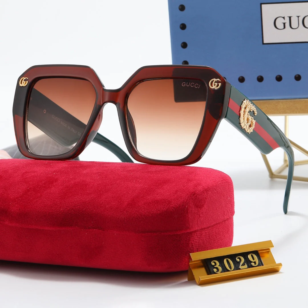 4 Colors Fashion Double G Striped Frame Sunglasses - Image 7