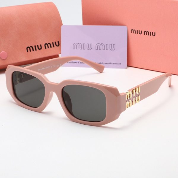 4 colors new fashion sunglasses miu260711112