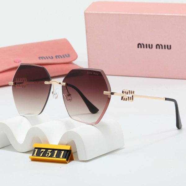 2 colors new fashion sunglasses miu260711156